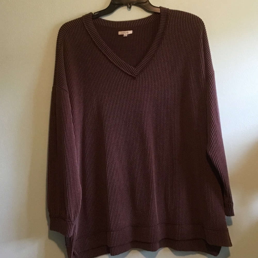 Maurices Ribbed V-Neck Tunic in Plum